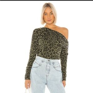 Le Superbe Zip Me Up Sweater Cashmere in Pesto green leopard print Sz M